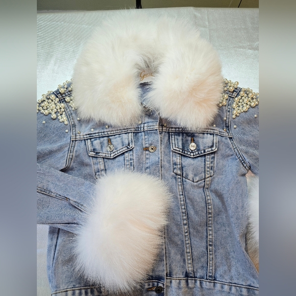 Stylish Blue Denim Beaded Jacket with White Faux Fur Collar By Gerlz Furs Medium - Picture 4 of 11